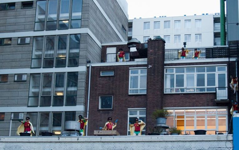 BATMAN FOR LUCHTSINGEL (2012)